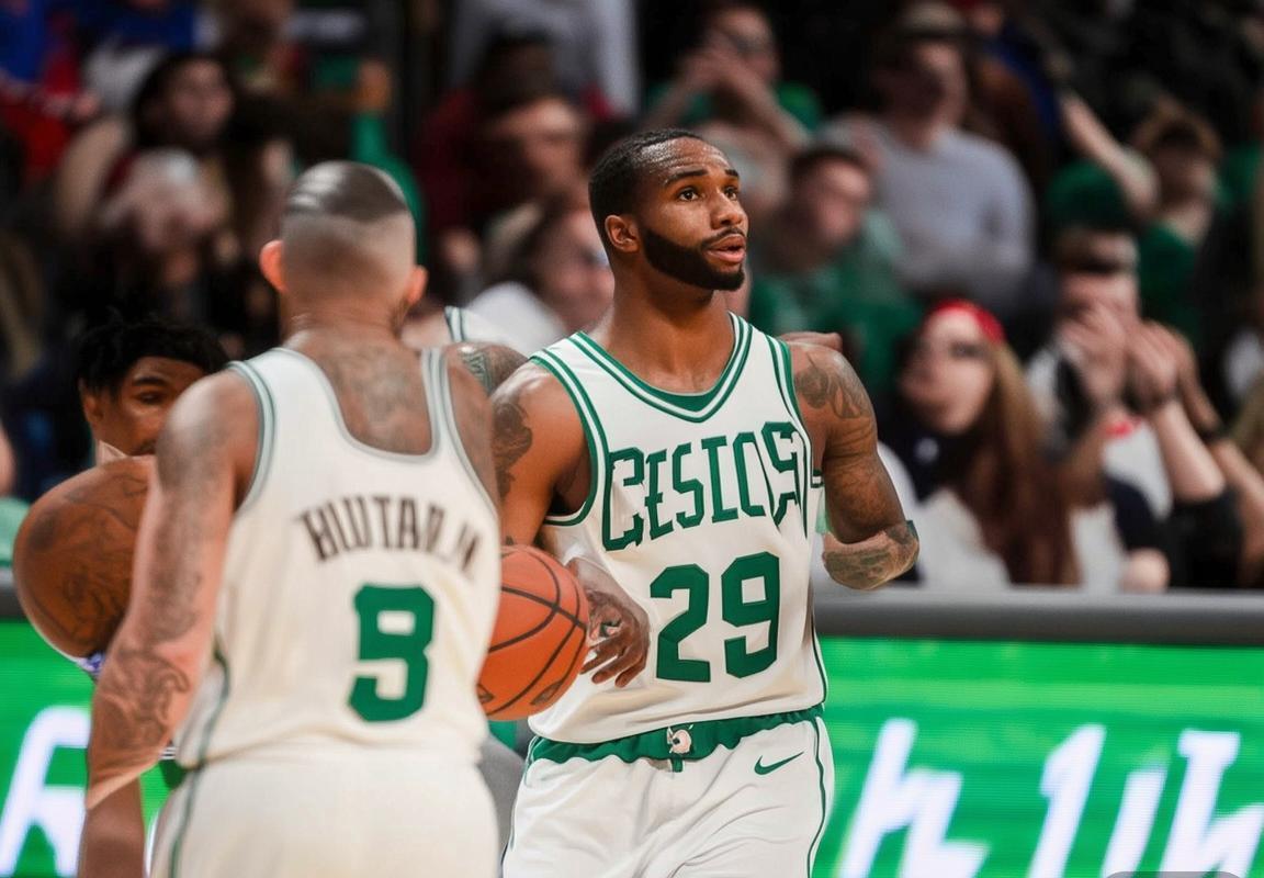 凯尔特人队不敌活塞队遭遇两连败，塔图姆伤情更新与NBA常规赛调整分析